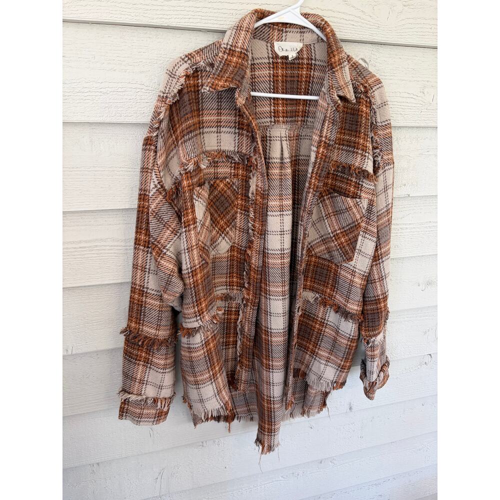 Oli & Hali Plaid Shacket Fringe Raw Hem Oversized Jacket Size Small - Picture 3 of 8